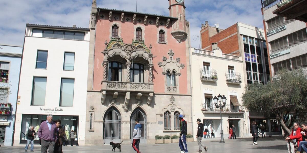 Llogar el meu local a Granollers | Com posar en lloguer el meu local a Granollers | Immobiliària gestió lloguer de local a Granollers - 4rt Primera